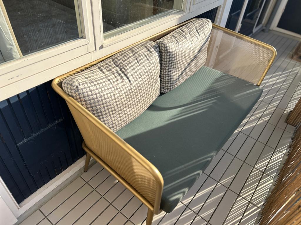 Stijlvolle Tuinbank Incl kussens | Compact Balkon of Serre, Tuin en Terras, Tuinsets en Loungesets, Overige materialen, Zo goed als nieuw