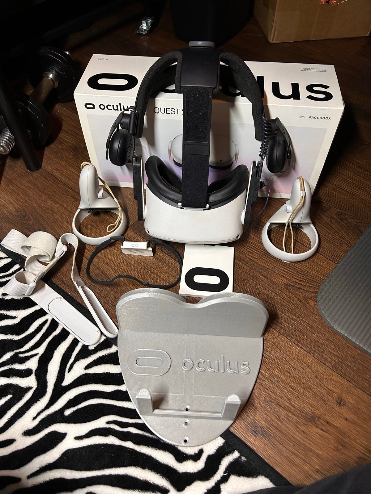 Oculus Quest 2 met Vive headset strap en accessoires, Spelcomputers en Games, Verzenden, Gebruikt, VR-bril, Overige platformen