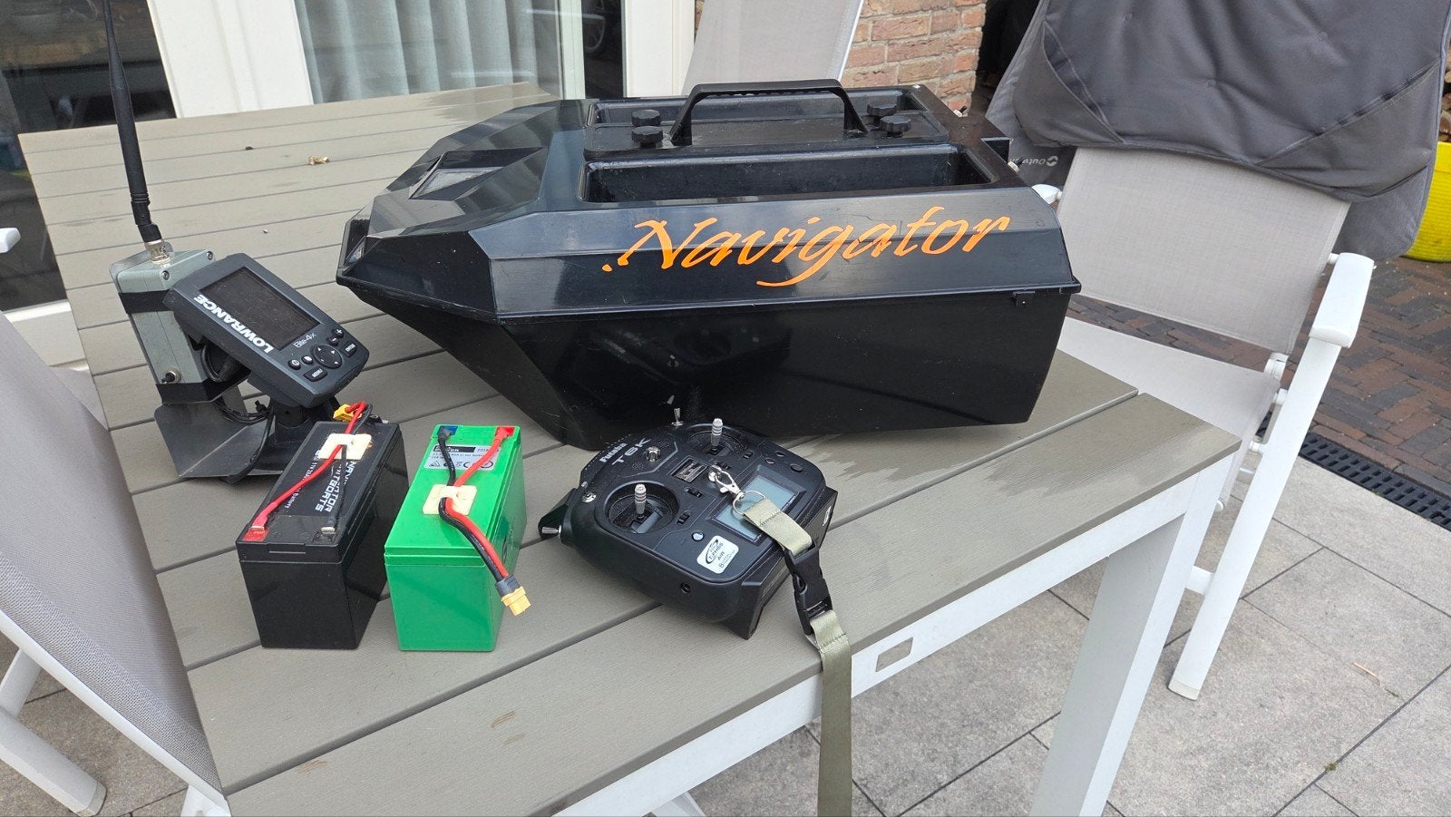Voerboot Navigator met Lowrance Elite-4X en opbergtas, Ophalen, Gebruikt, Overige typen