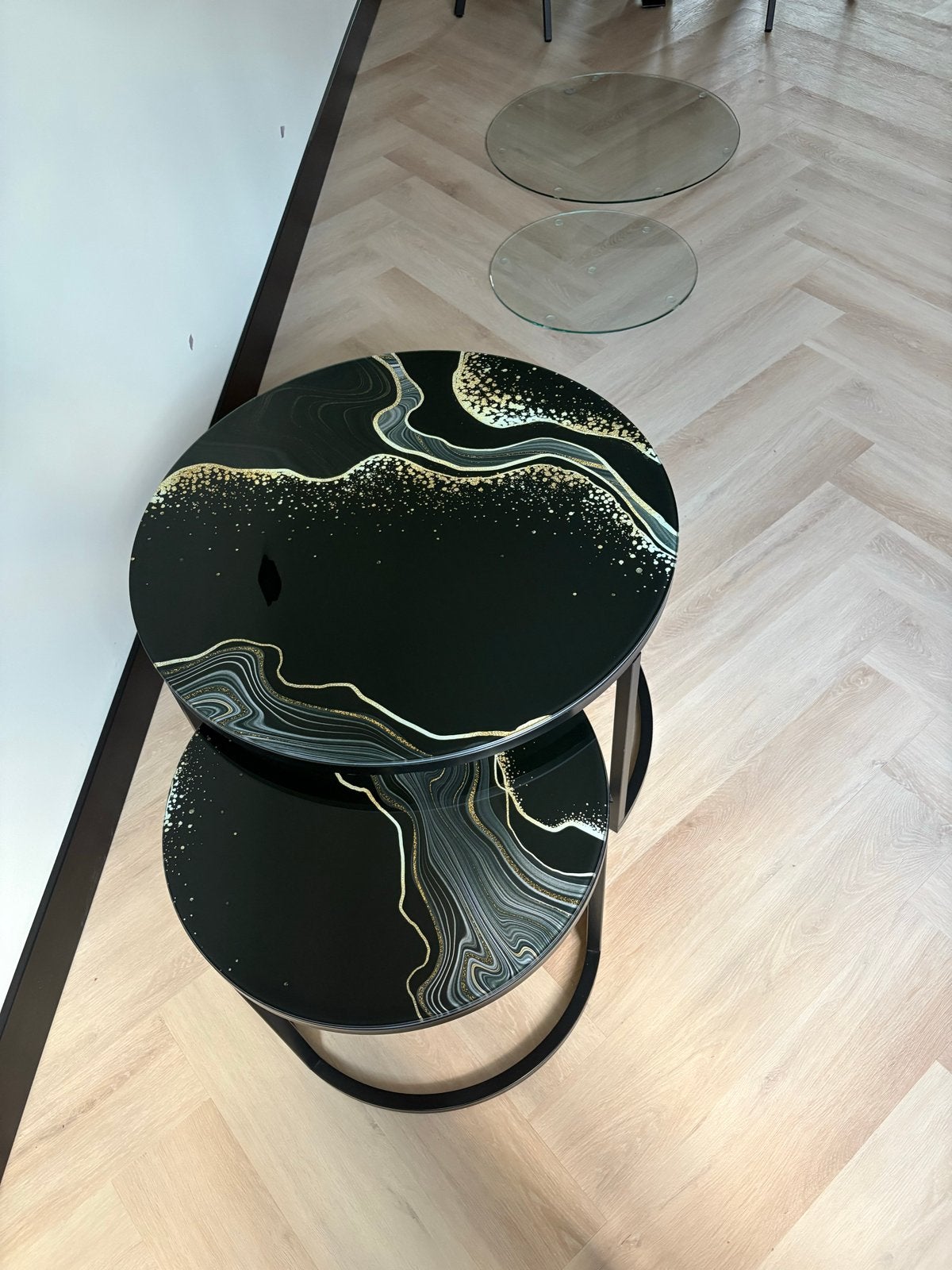 Foto 4 van Salontafel set van 2, zwart met goud/zilver marmerlook