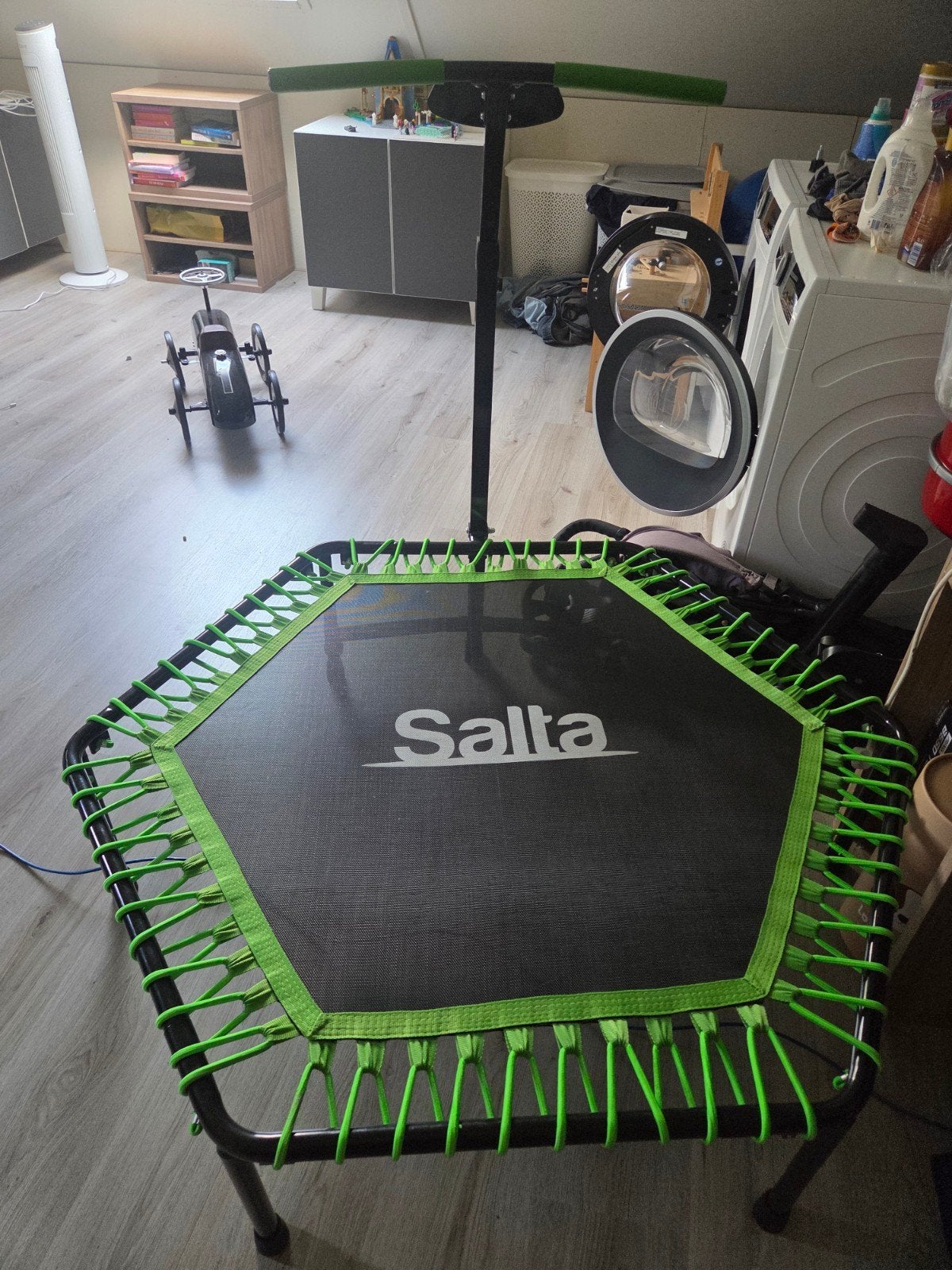 Salta Fitness Trampoline met handvat, Ophalen, Zo goed als nieuw