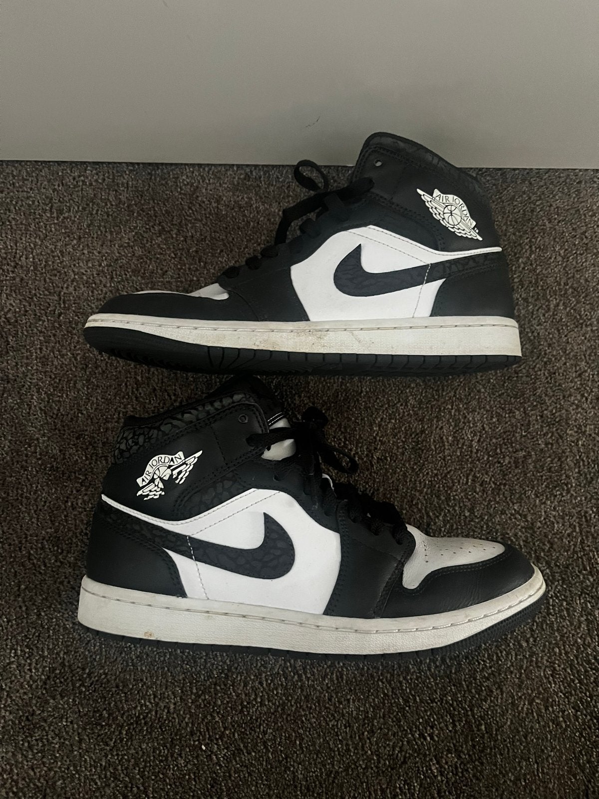 Nike Air Jordan 1 Mid - Zwart/Wit - Maat 40, Zwart, Ophalen of Verzenden, Sneakers of Gympen, Gedragen