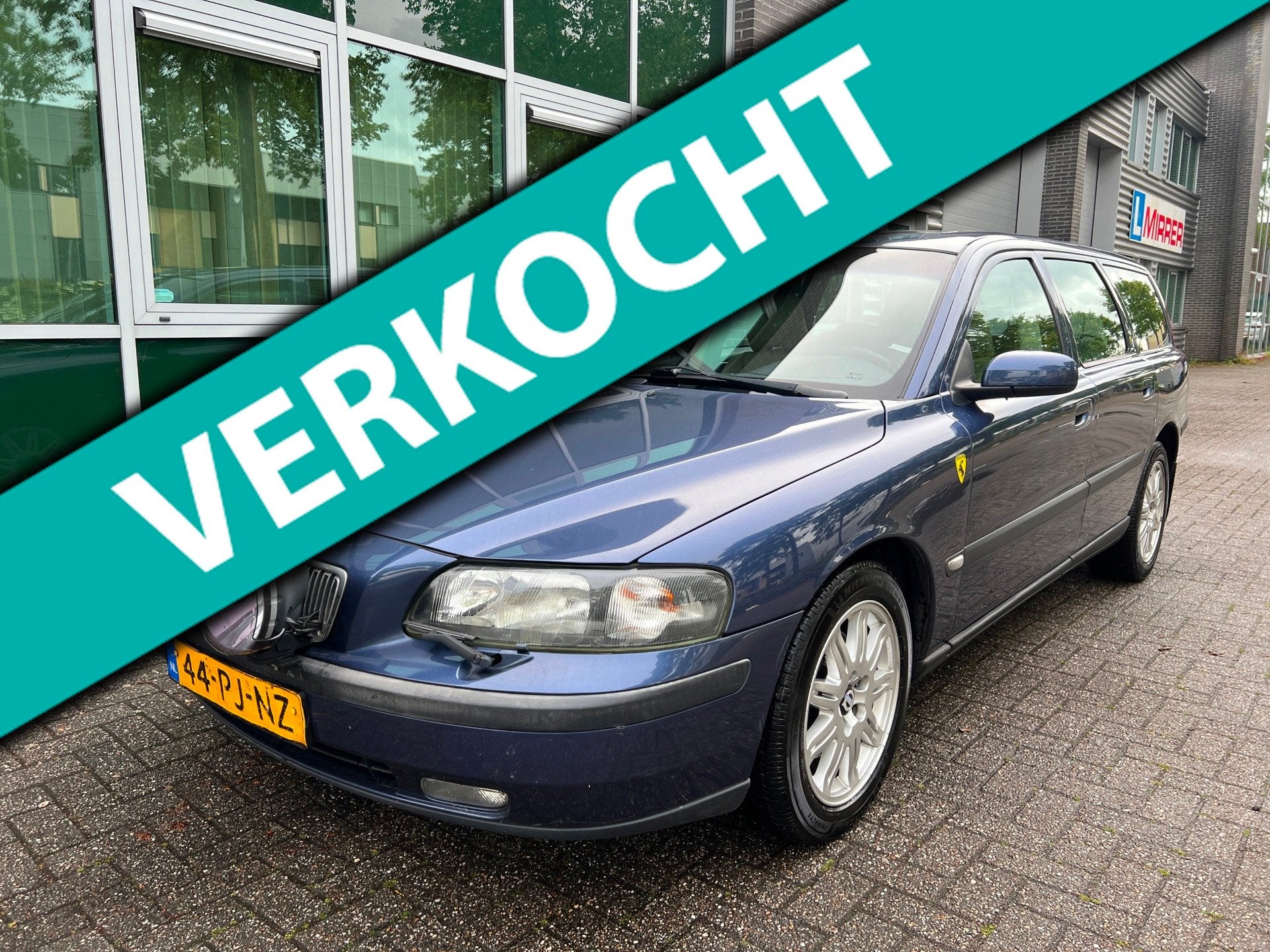 Volvo V70 2.4 - AUTOMAAT - SCHUIFDAK - LPG G3 !, Blauw, Leder en Stof, 2435 cc, 93 €/maand