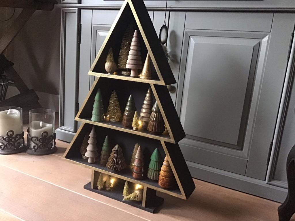 Letterbak met kerstboompjes en verlichtin, Huis en Inrichting, Ophalen of Verzenden