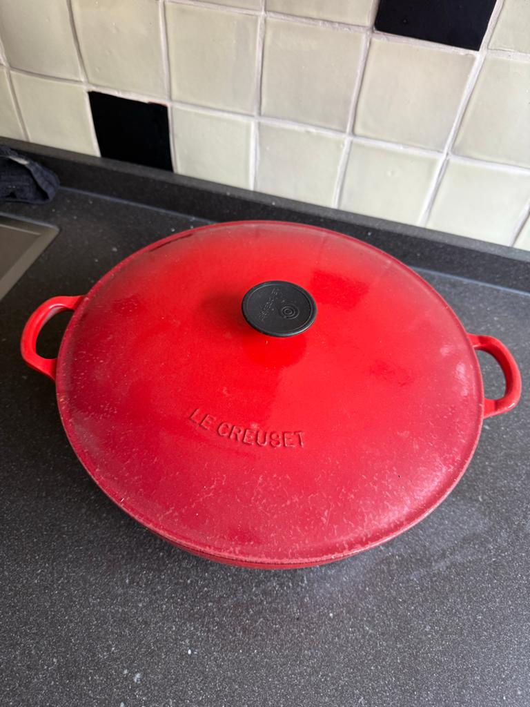 Le Creuset braadpan rood - 32 cm, Ophalen, Gebruikt, Koekenpan of Braadpan, Gietijzer