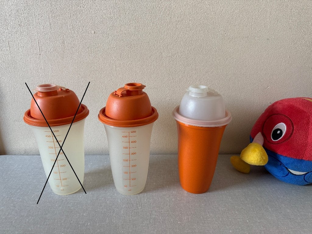 I.Z.G.S. Quickshaker - shaker - schutbeker TUPPERWARE, Gebruikt, Oranje, Ophalen of Verzenden, Met deksel