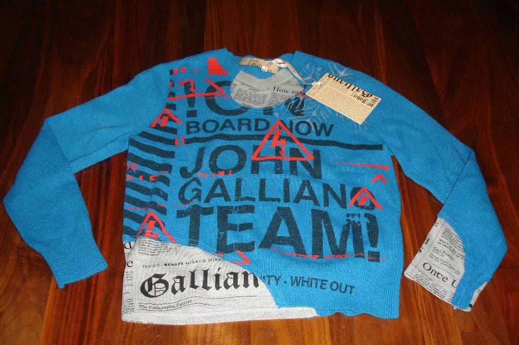John galliano blauw grijze trui v-hals nieuw in maat 116!, John Galliano, Trui of Vest, Nieuw, Ophalen of Verzenden