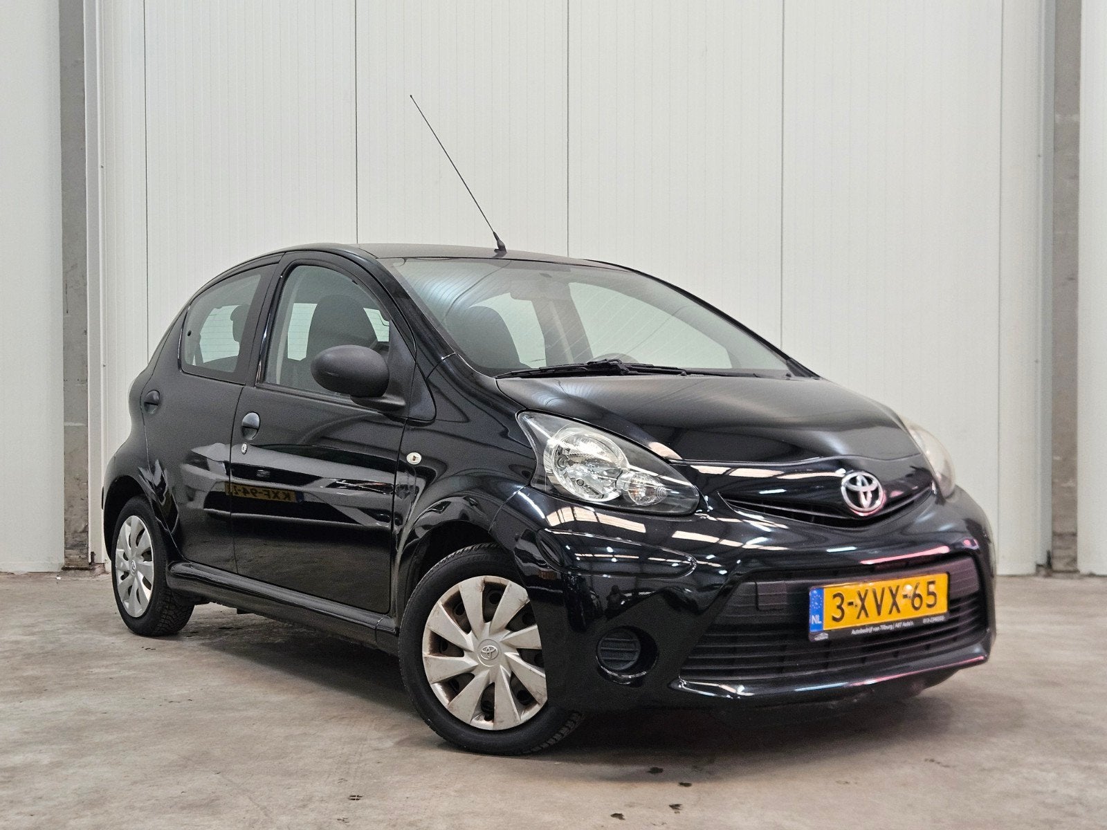 Toyota Aygo 1.0 12V /5DRS BJ2013/AIRCO/NWAPK/, Voorwielaandrijving, Metallic lak, Stof, 4 stoelen