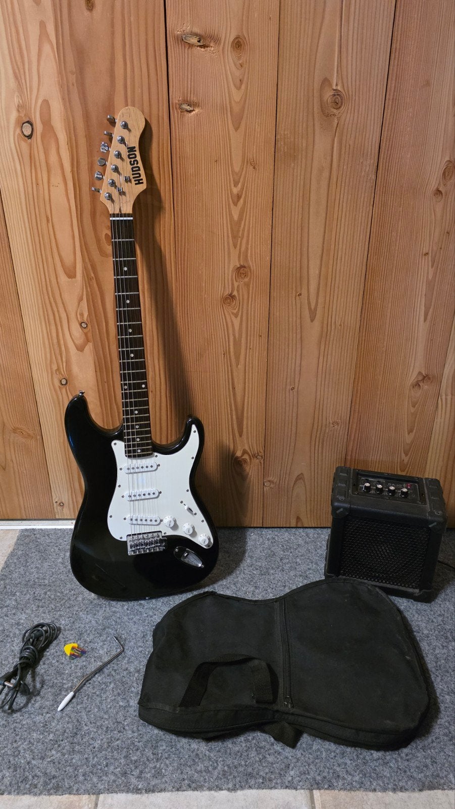 Complete set elektrische gitaar en versterker & accessoires, Ophalen, Zo goed als nieuw, Solid body, Overige merken