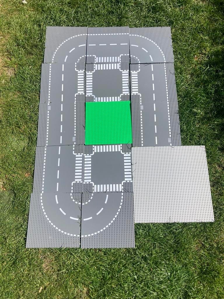 Lego City Wegenplaten en Grondplaten - 14 stuks, Inclusief extra onderdelen, Lego, Ophalen of Verzenden, Grondplaat