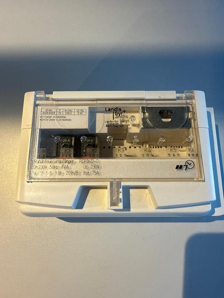 Landis & Gyr RCR3612-0     TF-ontvanger  toonfrequentrelais, Ophalen of Verzenden, Gebruikt