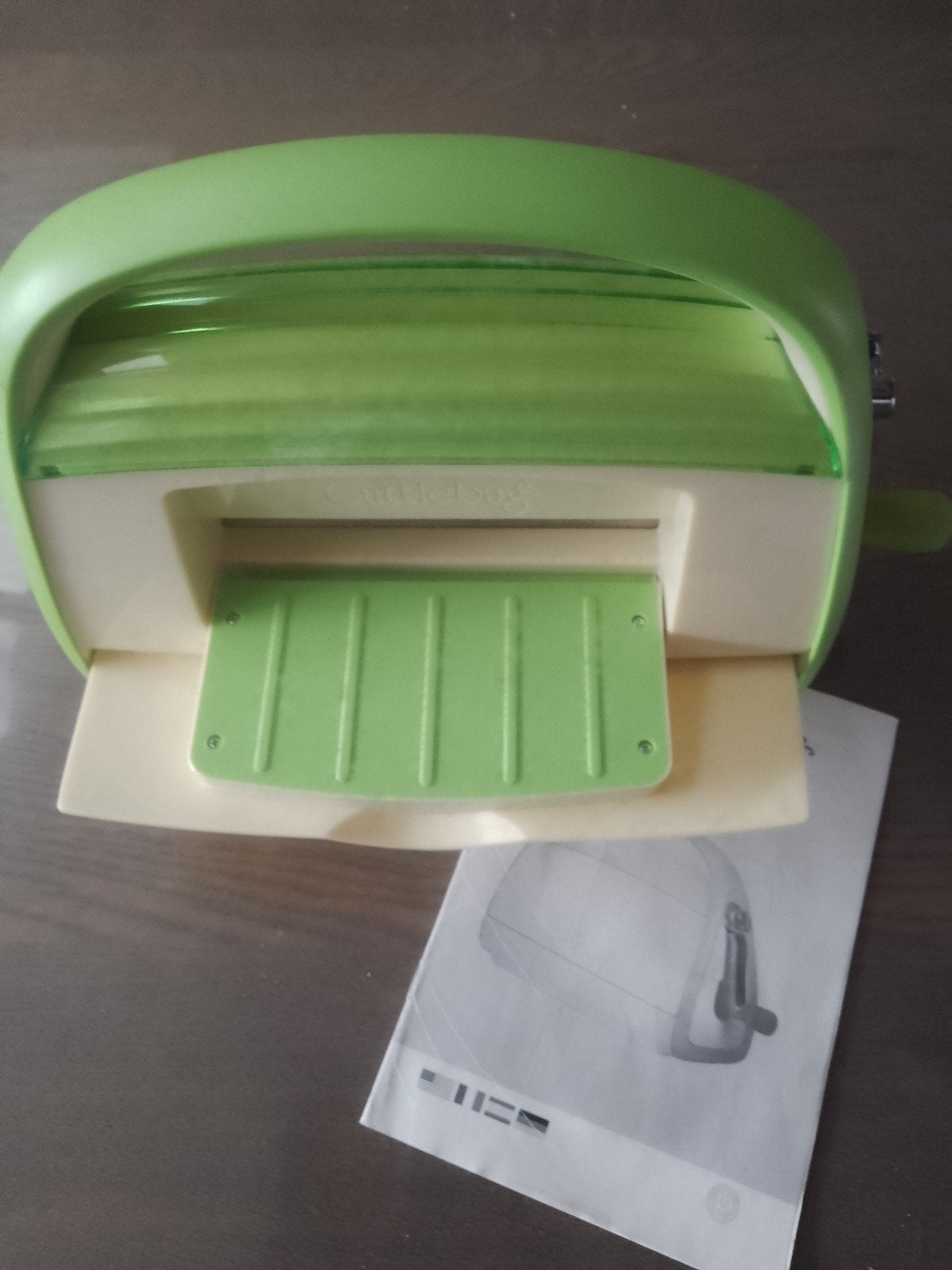 cuttllebug embossing machine, Ophalen of Verzenden, Gebruikt, Overige thema's, Pons of Mal