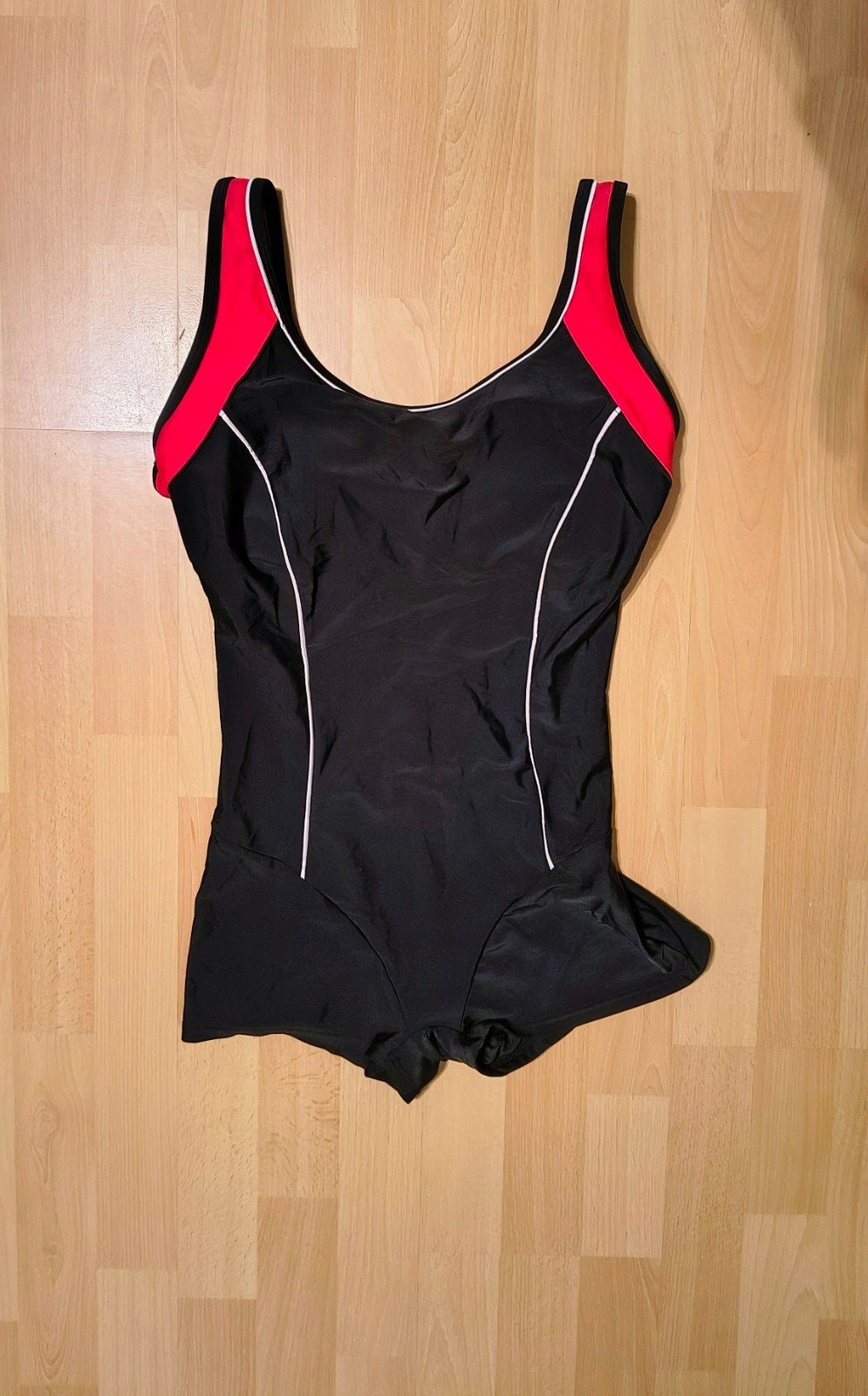 Blancheporte Badpak met korte pijpjes - Zwart/Rood, Kleding | Dames, Zwart, Badpak, Ophalen of Verzenden, Blancheporte