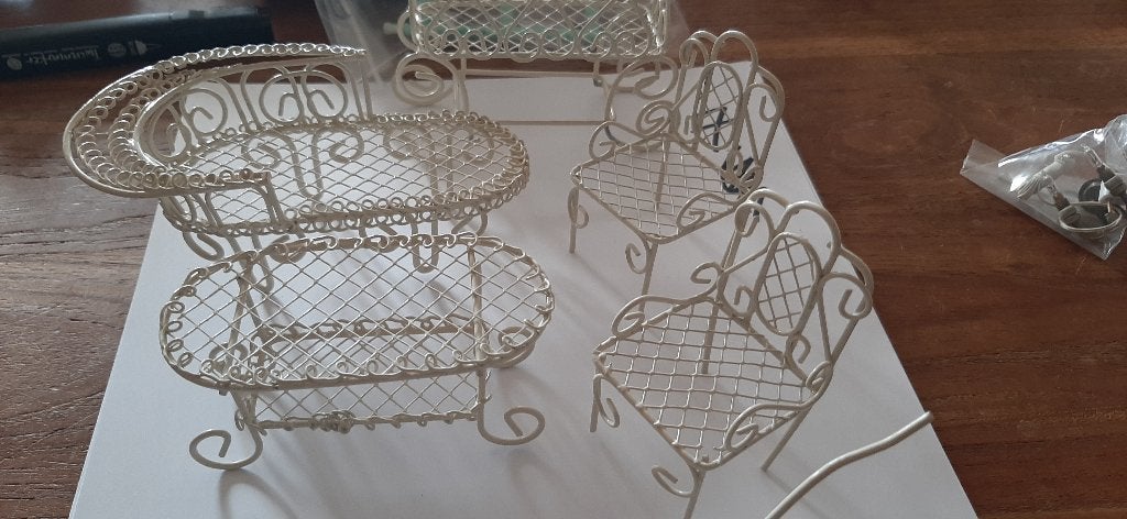 Miniatuur meubels voor poppenhuis - metaal, Ophalen of Verzenden, Gebruikt, Toebehoren