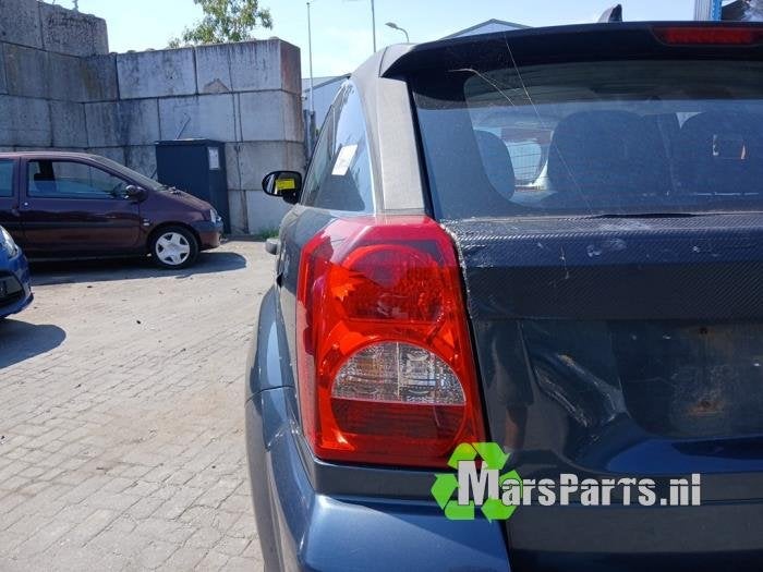 Achterlicht links van een Dodge Caliber, Gebruikt, -, -, Ophalen of Verzenden