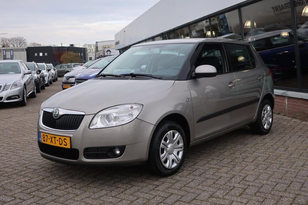 Skoda Fabia 1.4-16V Ambiente 2e EIG_AIRCO_CRUIS_5-DEURS _NAP, Voorwielaandrijving, 4 cilinders, Beige, Origineel Nederlands