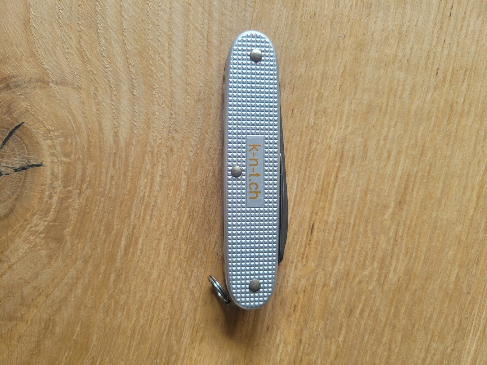 Victorinox Pioneer X Alox Bicolor - Knivesandtools, Ophalen of Verzenden, Nieuw