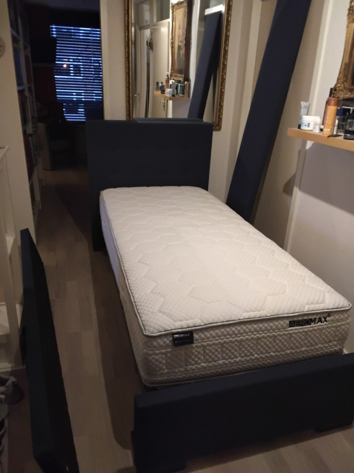 Swiss Sense elektrisch verstelbare lattenbodem 90x200, Verstelbaar, 90 cm, Eenpersoons, Blauw