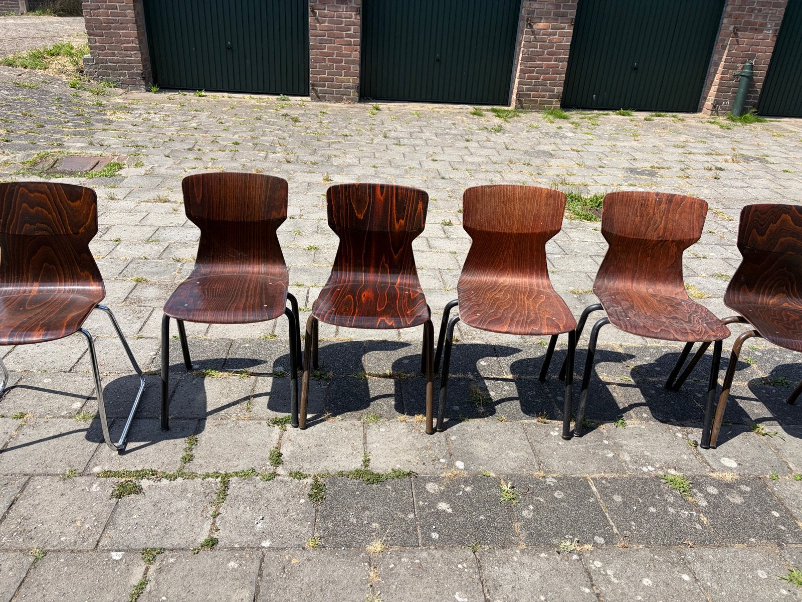 6 schoolstoelen te koop-€15per stuk/€75 voor complete set, Ophalen