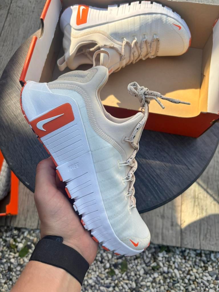 Nike free metcon 6 soft pearl - maat 40,5 - nieuw, Kleding | Dames, Schoenen, J, Wit, Nieuw, Ophalen of Verzenden