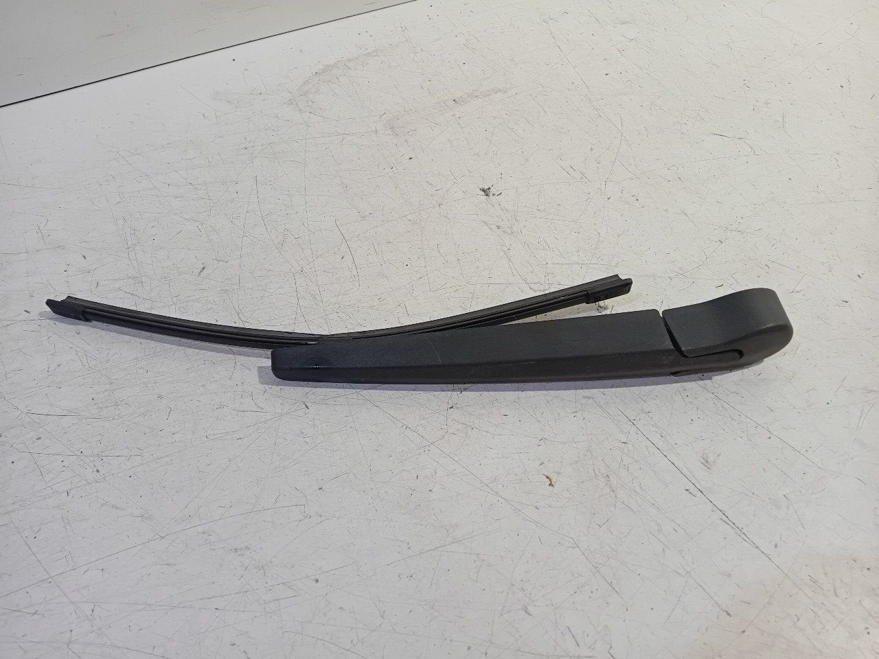 Ruitenwisserarm achterruit BMW 3 serie, Onderdelen@venauto.nl, Van der Ven Autorecycling B.V., Gebruikt, Ettenseweg 76, 4706 PB Roosendaal, The Netherlands