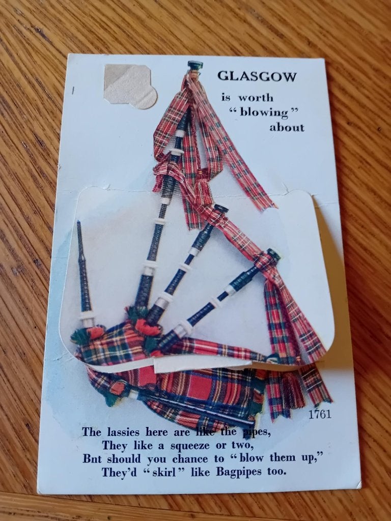 Glasgow doedelzak kaart met uitvouwfoto's, Verzamelen, Ophalen of Verzenden, Voor 1920, Gelopen, Frankrijk