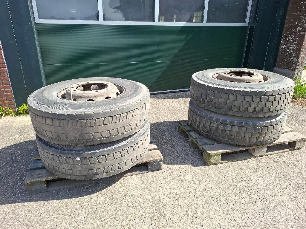 315/80R22.5 vrachtwagen banden met velgen, Auto-onderdelen, Vrachtwagen-onderdelen, Ophalen, DAF, Overige Auto-onderdelen