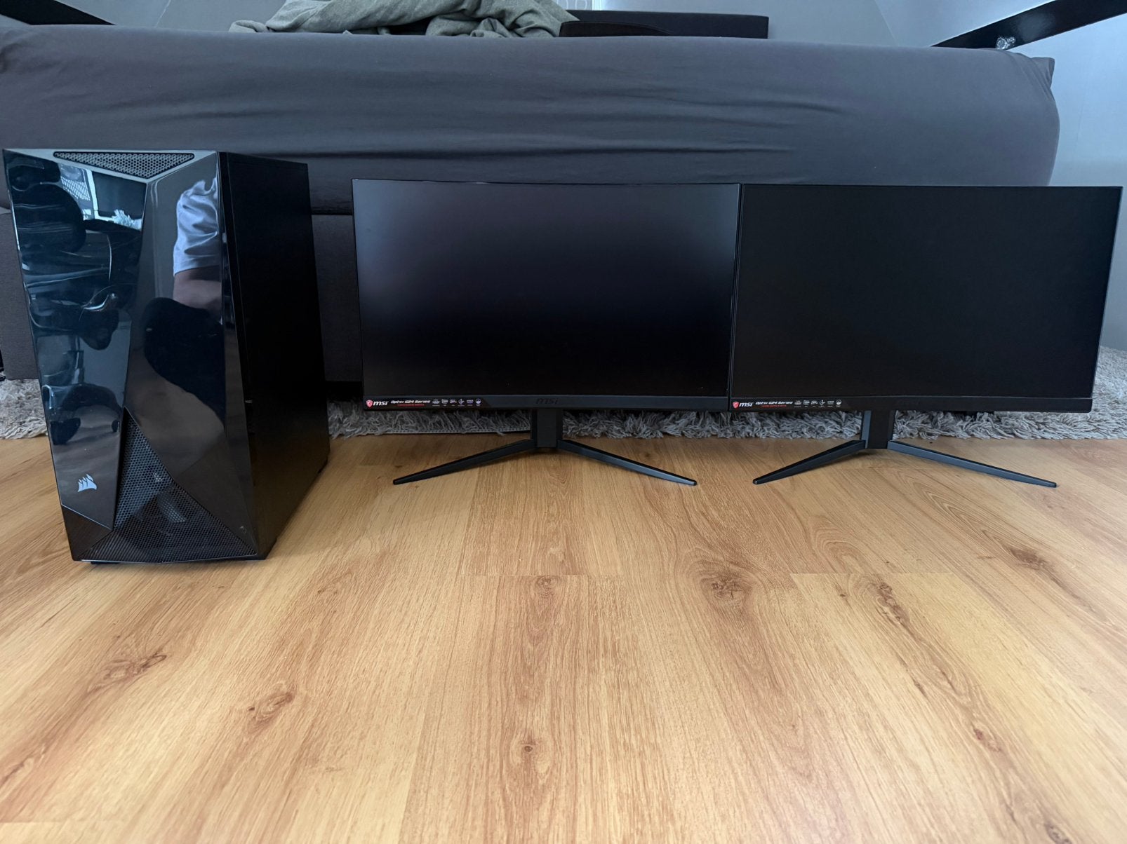 Foto 2 van Complete Gaming PC Set | 2x MSI Curved Gaming Monitor