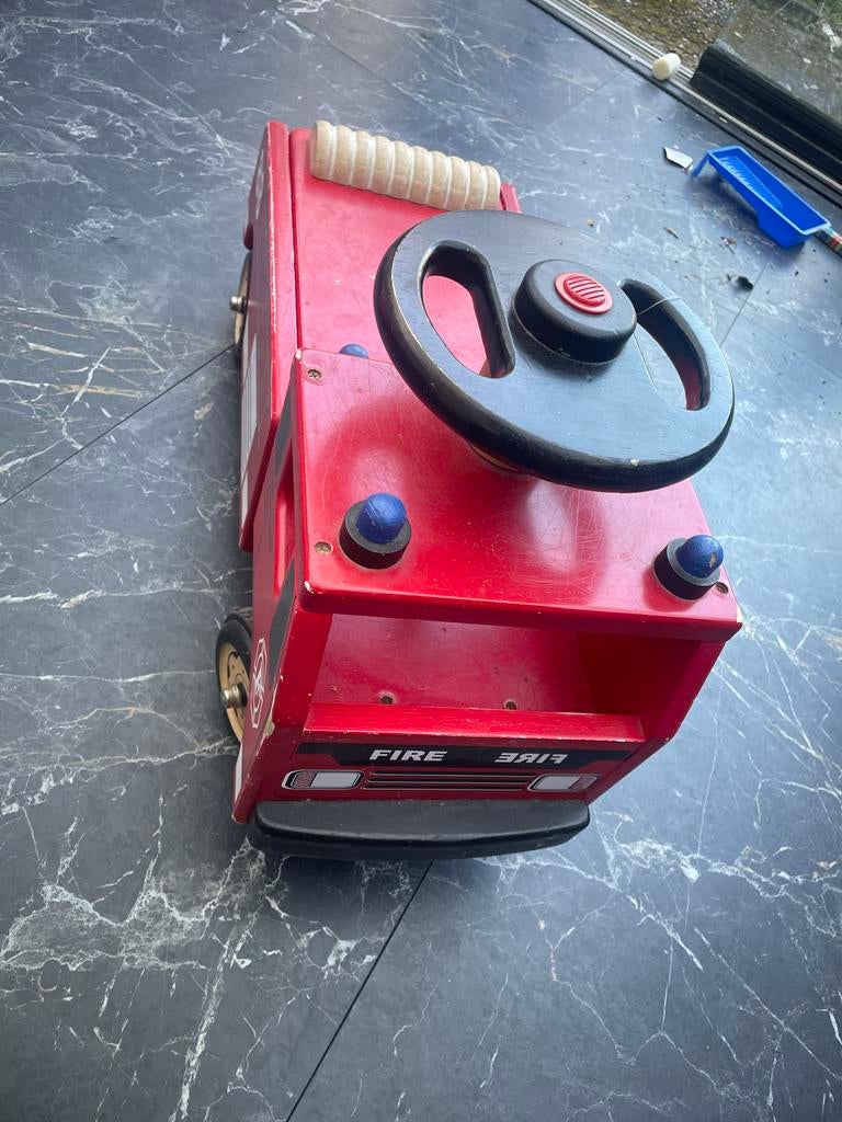 Zelfgemaakte houten loop brandweerauto, Ophalen of Verzenden, Gebruikt, Loopvoertuig