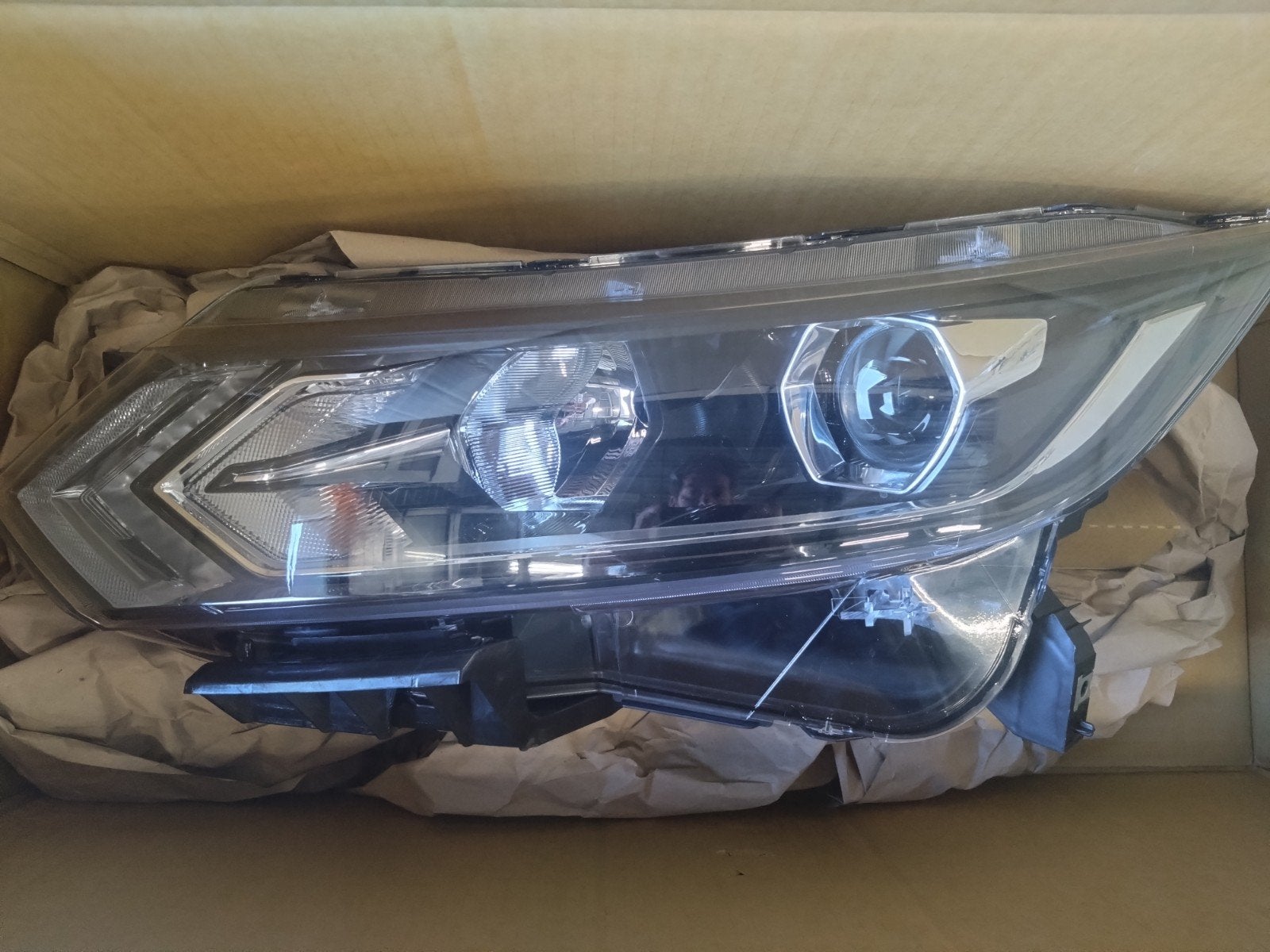 Nissan Qashqai 2017+ koplamp links LED, Ophalen of Verzenden, Nieuw, Nissan