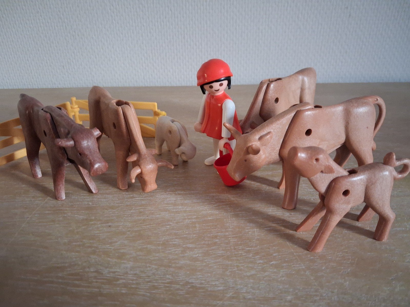 playmobil vintage boerin en 2 koeien, 2 stieren, kalf,schaap, Ophalen of Verzenden, Gebruikt