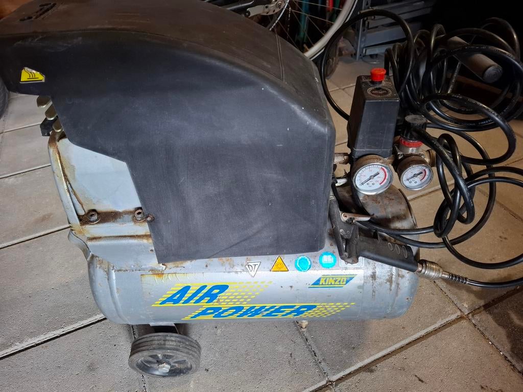 Kinzo Air Power Compressor 24L - Gebruikt, Gebruikt, 6 tot 10 bar, Ophalen of Verzenden, Minder dan 200 liter/min