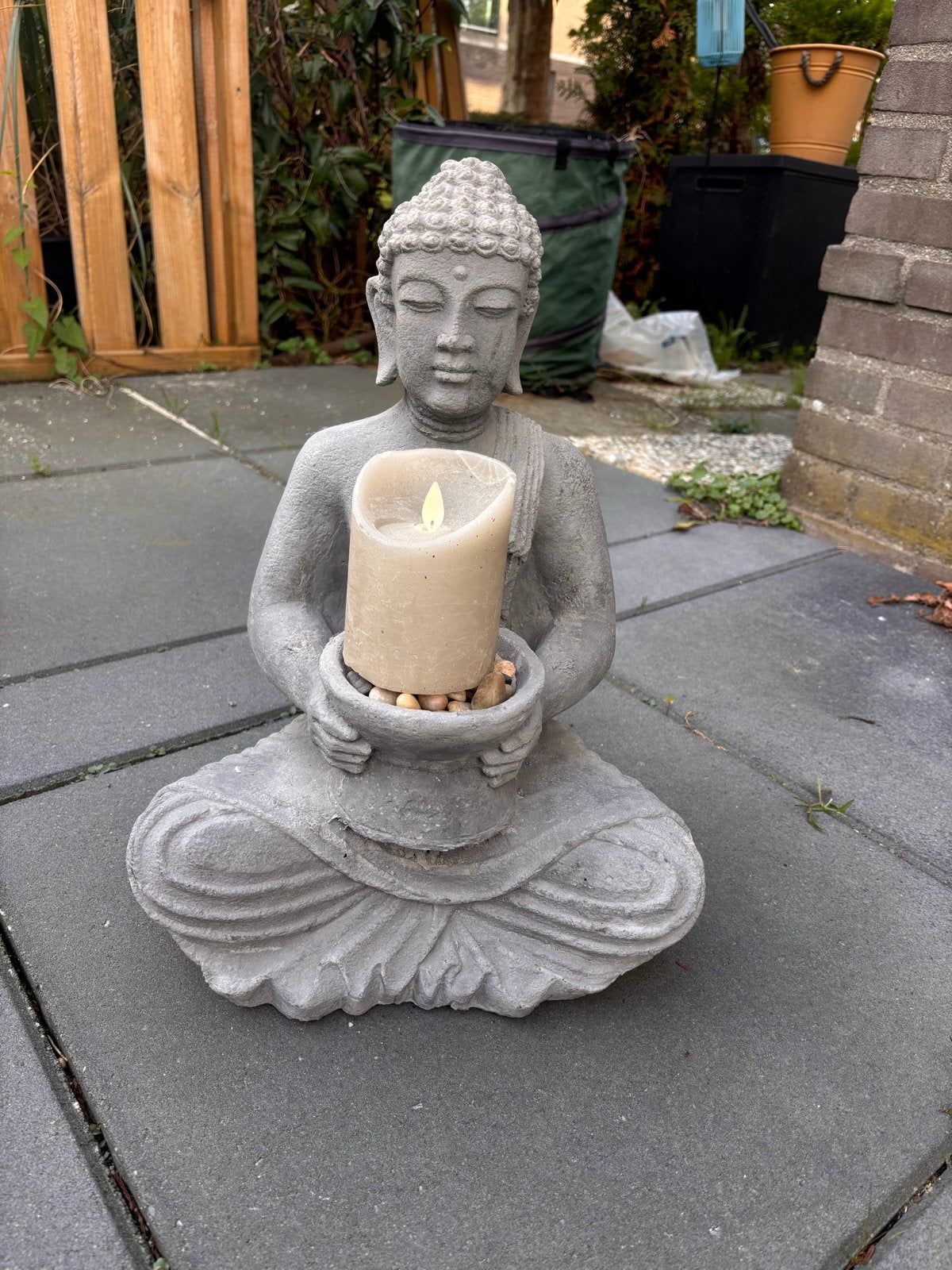Boeddha beeld met kaars - Steen/keramiek 40cm hoog, Ophalen, Gebruikt, Steen/keramiek, Grijs