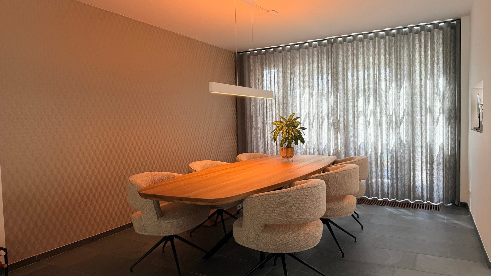 Philips Hue Ensis hanglamp - Wit - Zo goed als nieuw, Huis en Inrichting, Lampen | Hanglampen, Zo goed als nieuw, Metaal, Ophalen