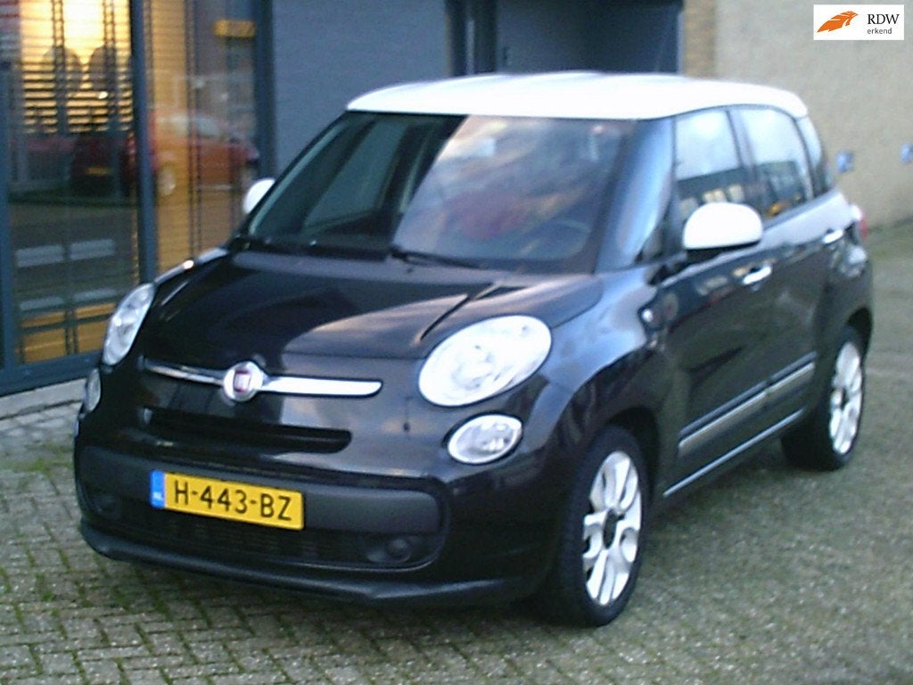 Fiat 500 L 0.9 TwinAir Lounge Nwe Koppelling Airco LM-V Crui, Auto's, Fiat, Stof, Gebruikt, Zwart, Bedrijf