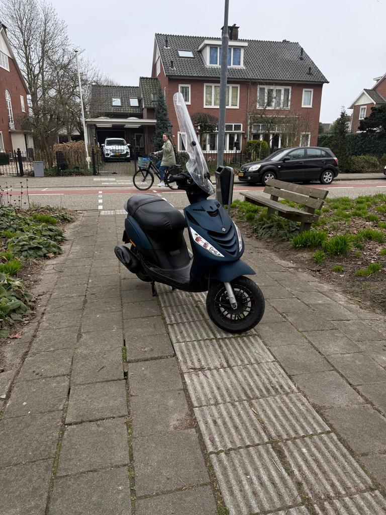 Zip 2017 (geel kenteken gekeurd), Ophalen of Verzenden, Zo goed als nieuw, Benzine, Piaggio