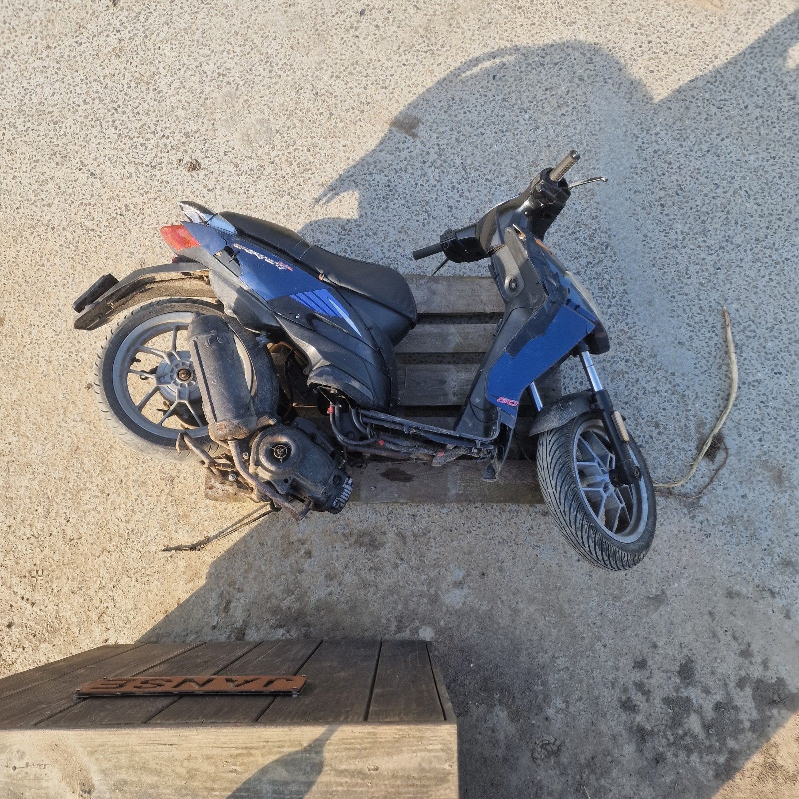 Aprilia sportcity 50 opknapper, Fietsen en Brommers, Scooters | Aprilia, Ophalen, Gebruikt, Benzine, SR 50