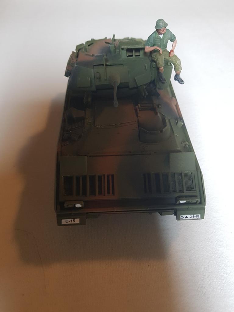 Panzer voertuig, Ophalen of Verzenden, 1:35 tot 1:50