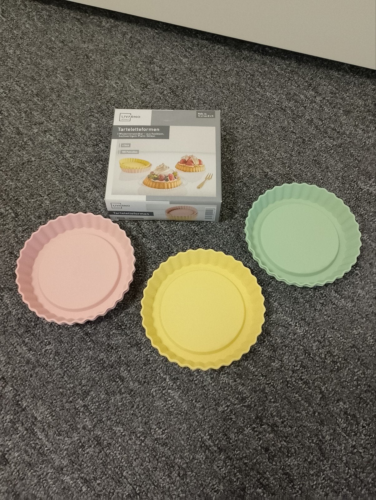 6 Tartelet silicon bakvormen nieuw samen, Ophalen of Verzenden, Nieuw, Bakvorm