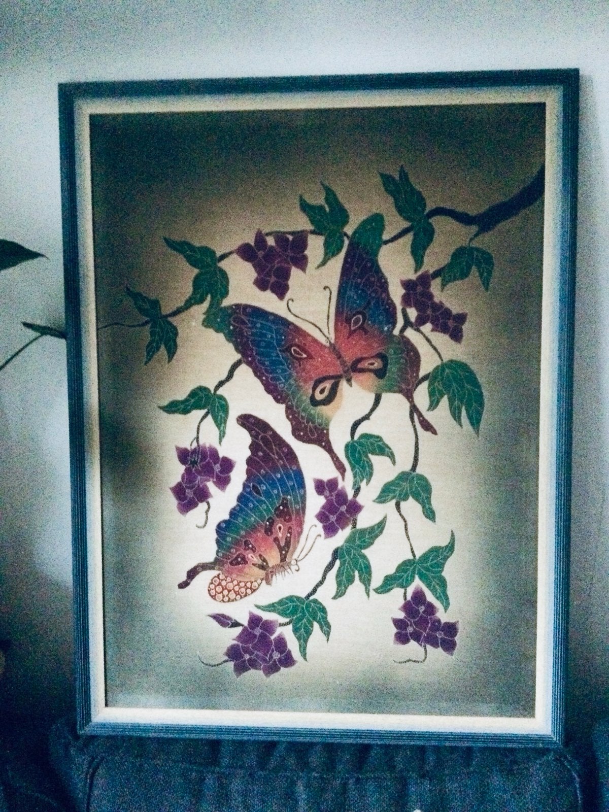 Ingelijste Batik Schilderij: Kleurrijke Vlinders, Antiek en Kunst, Ophalen, Overige stijlen, Doek, Dieren