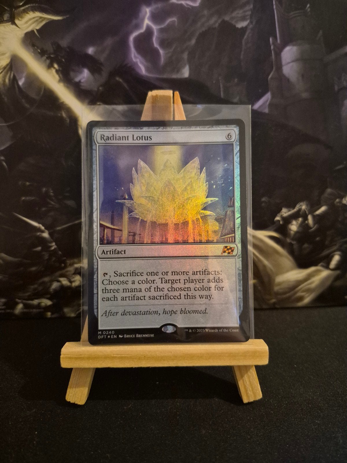Radiant Lotus (Foil), Verzenden, Zo goed als nieuw, Losse kaart, Foil