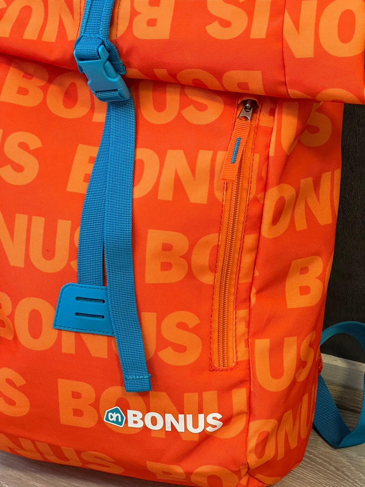 orange waterproof rolltop backpack, Ophalen of Verzenden, Zo goed als nieuw
