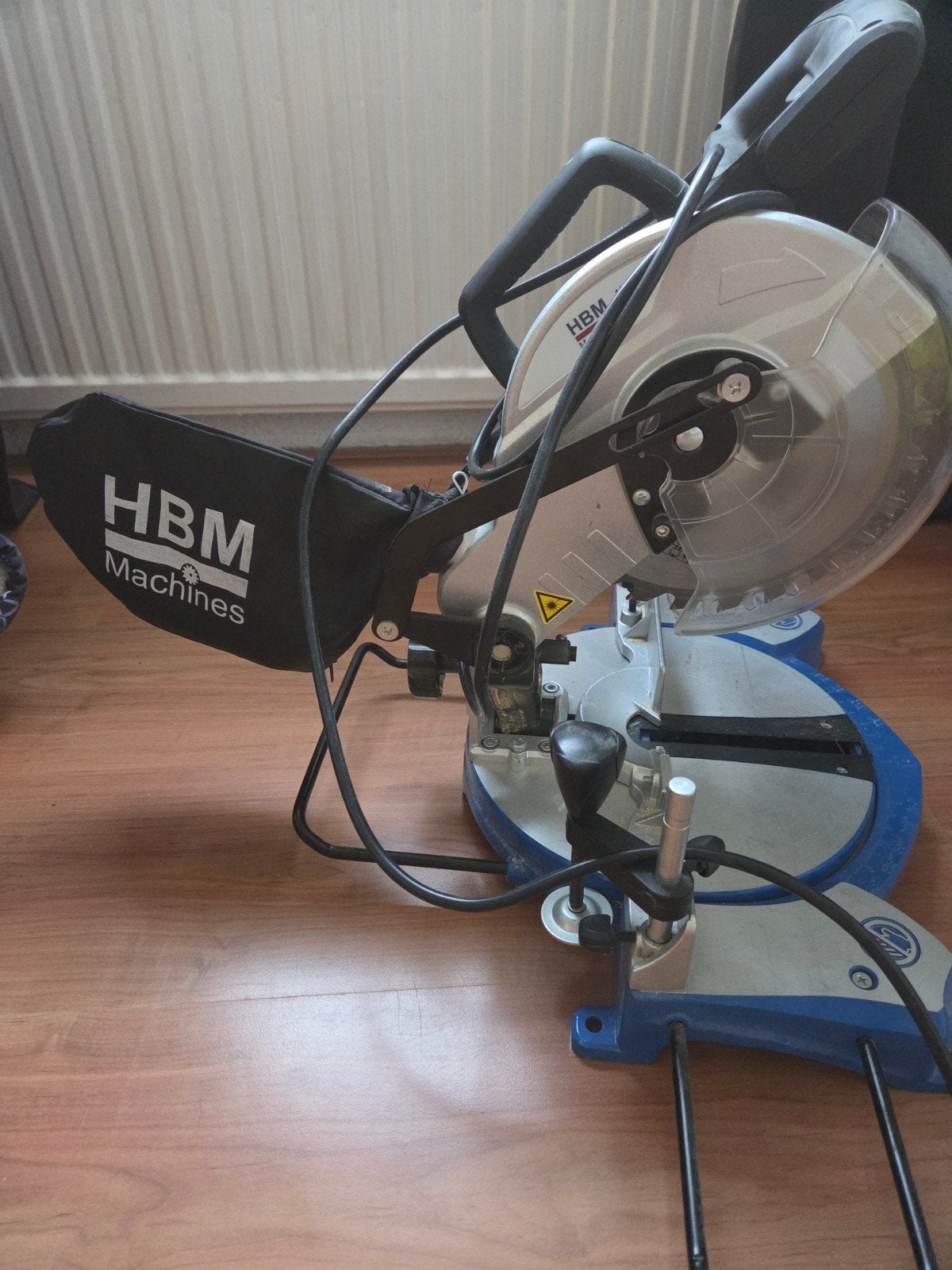 HBM Afkortzaag - Zo goed als nieuw, Ophalen, HBM, 600 tot 1200 watt, Zo goed als nieuw