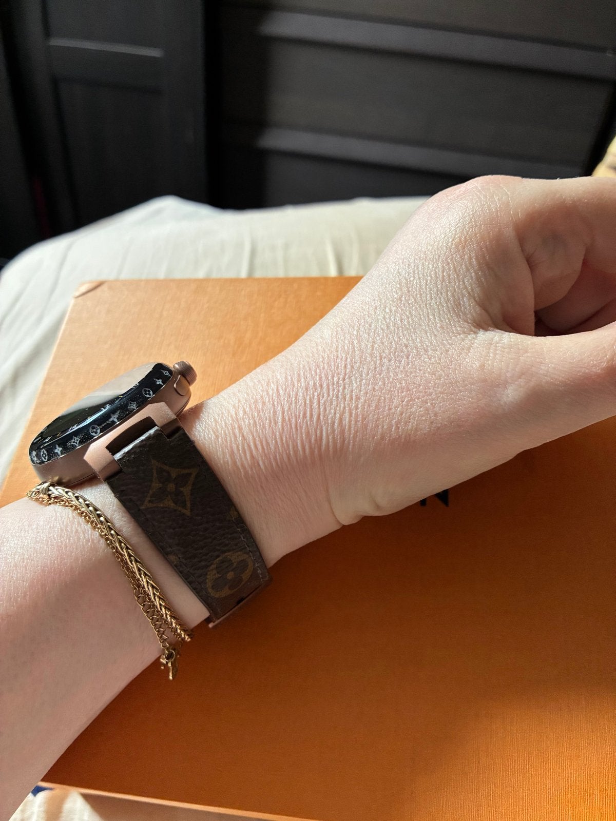 Foto 2 van Louis Vuitton Tambour Horloge - Luxe Smartwatch