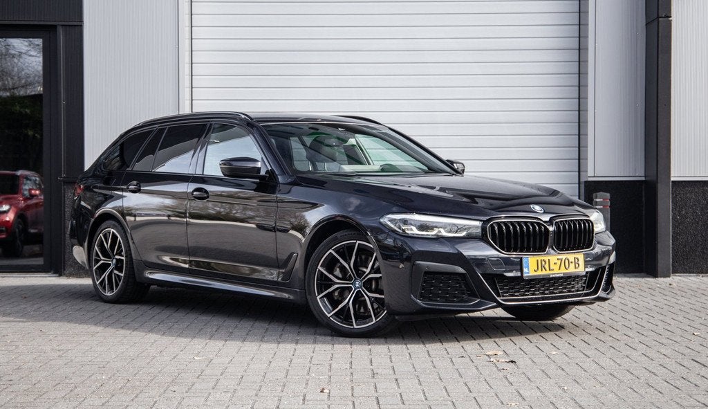 BMW 5-serie Touring 530e M Sport / Apple Carplay / LED / PHE, Auto's, BMW, Achterwielaandrijving, Gebruikt, Zwart, 4 cilinders