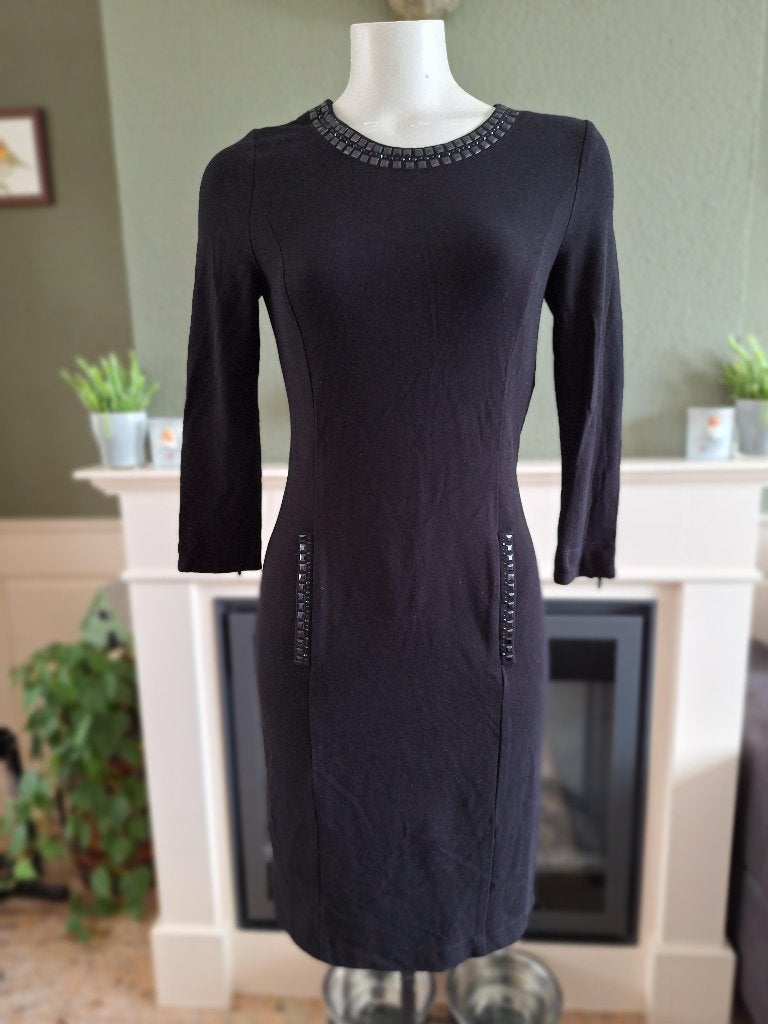 Gerard Darel jurk zwart steentjes XS S 34 36, Gerard Darel, Verzenden, Zwart, Zo goed als nieuw