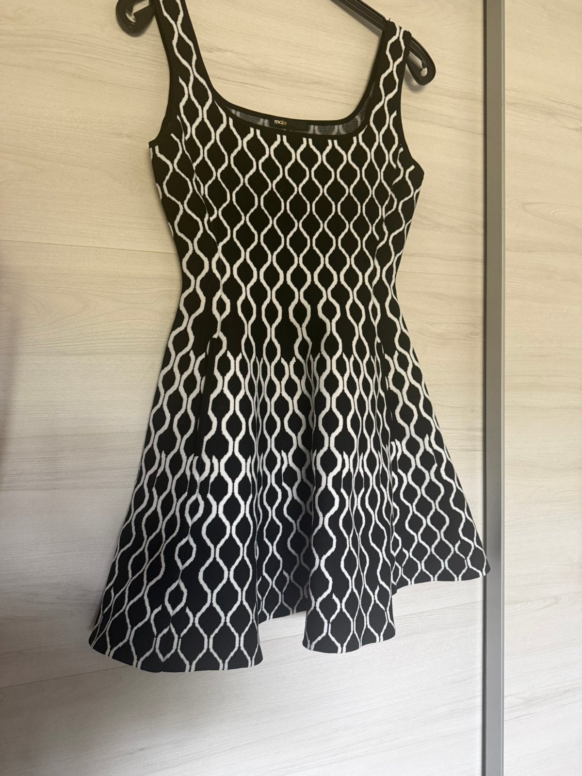 Maje knit jurkje maat 38, Maat 38/40 (M), Zwart, Ophalen of Verzenden, Zo goed als nieuw