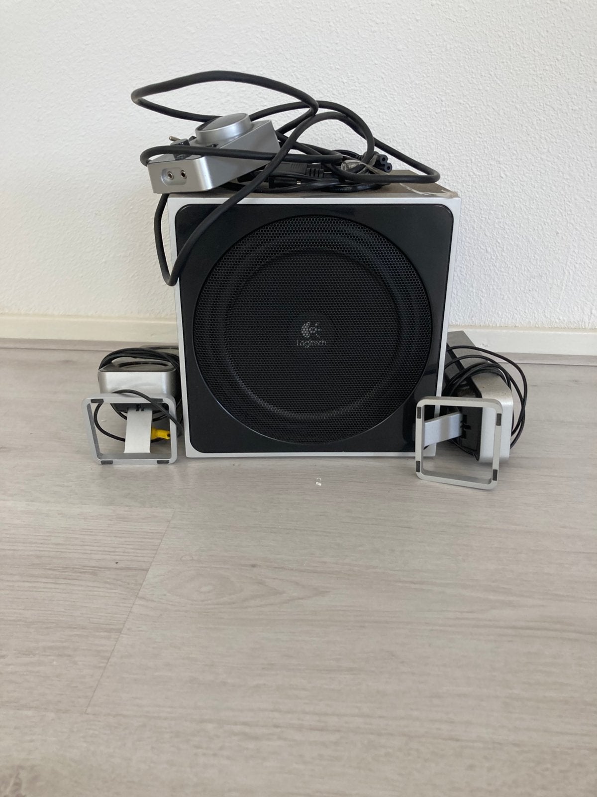 Logitec luidsprekers subwoofer computer