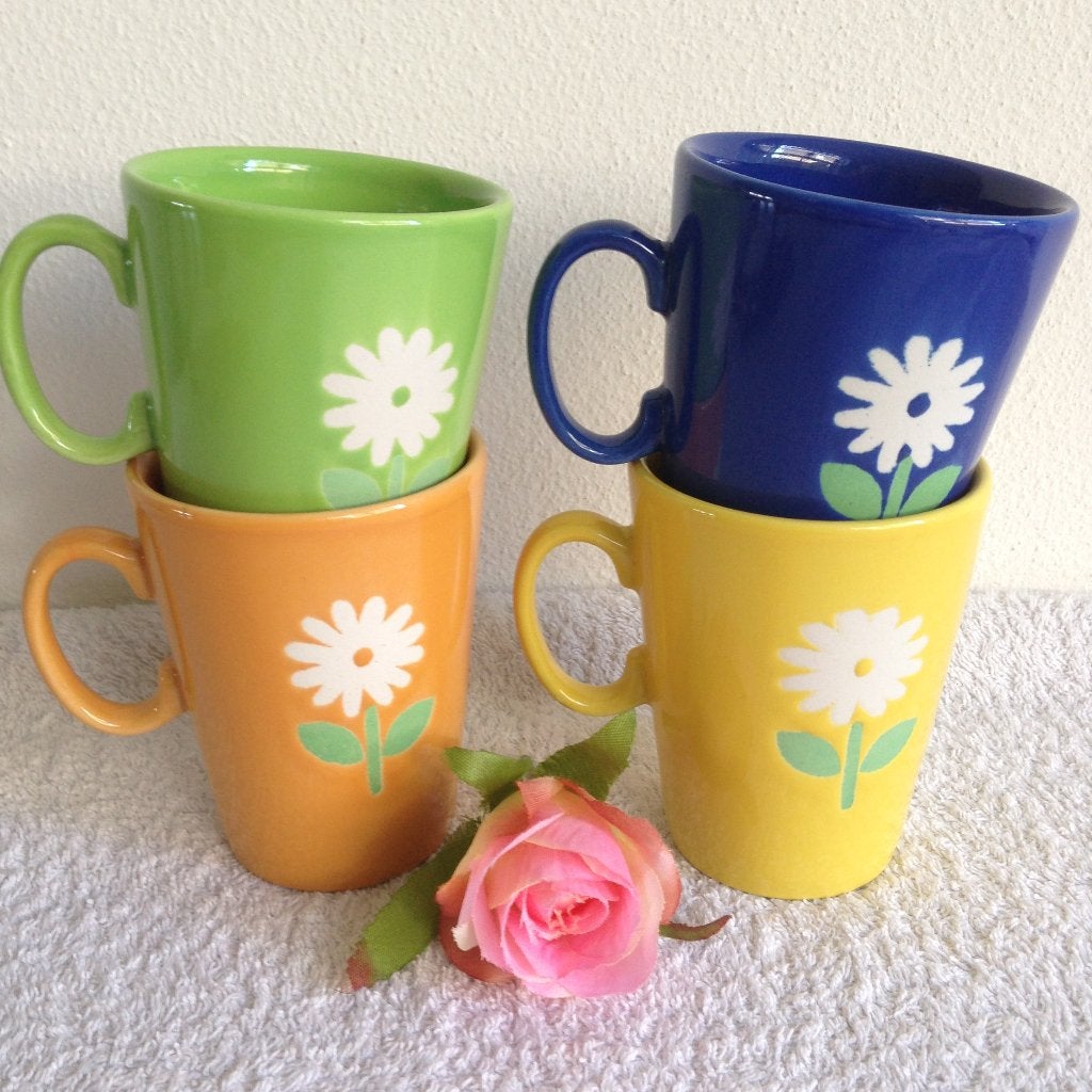 🌼4 JUST MUGS Vrolijke Mokken/ Bekers/Kopjes., Overige merken, Keramiek, Nieuw, Ophalen of Verzenden