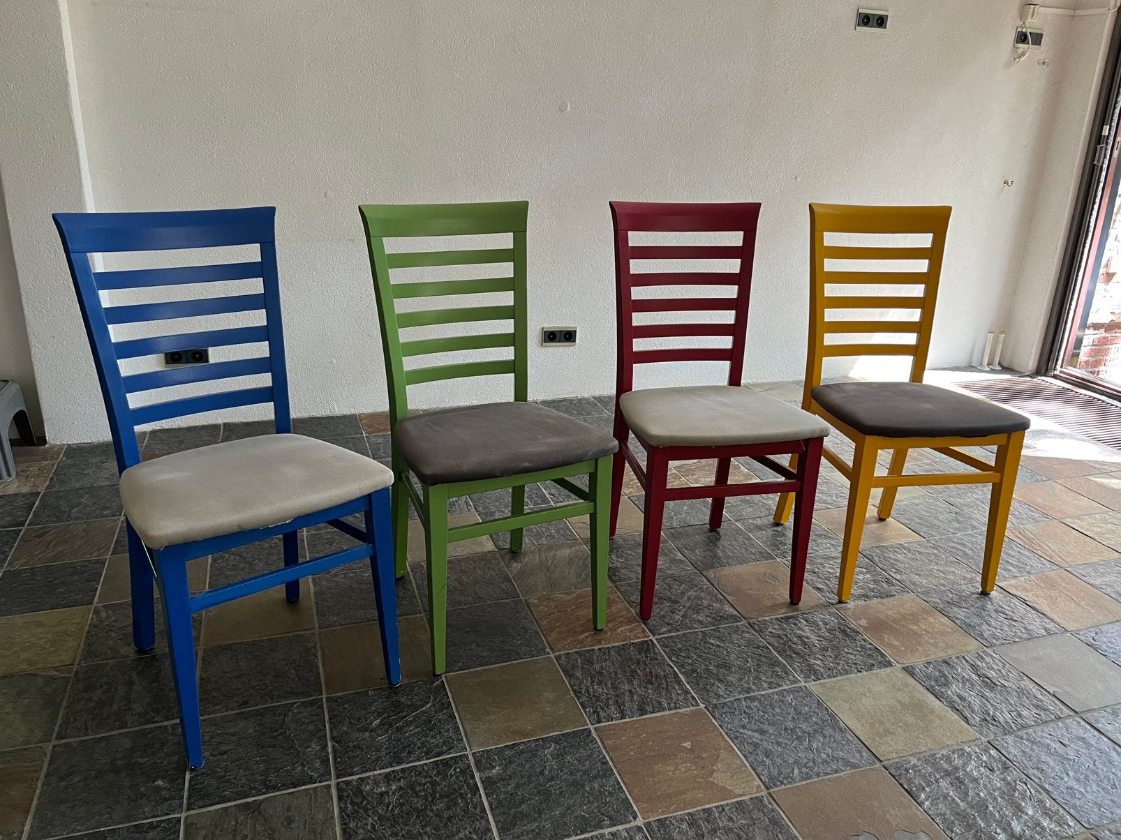 Stoelen, Huis en Inrichting, Stoelen, Ophalen, Gebruikt, Overige kleuren, Vier